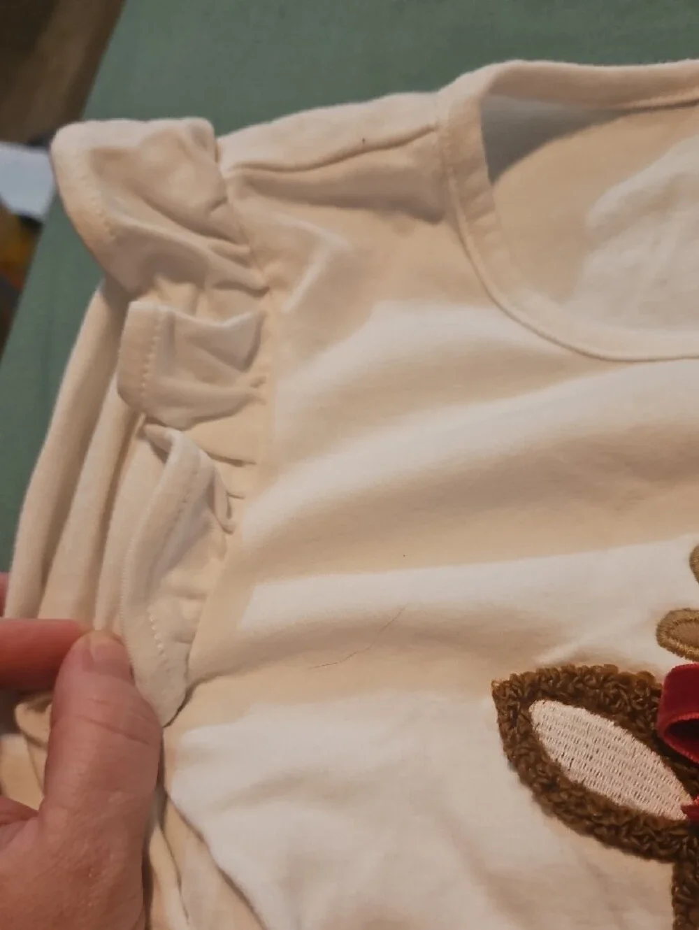 Gymboree Girls' White Long-Sleeve Reindeer Top with Red Bow Accent - Size 7